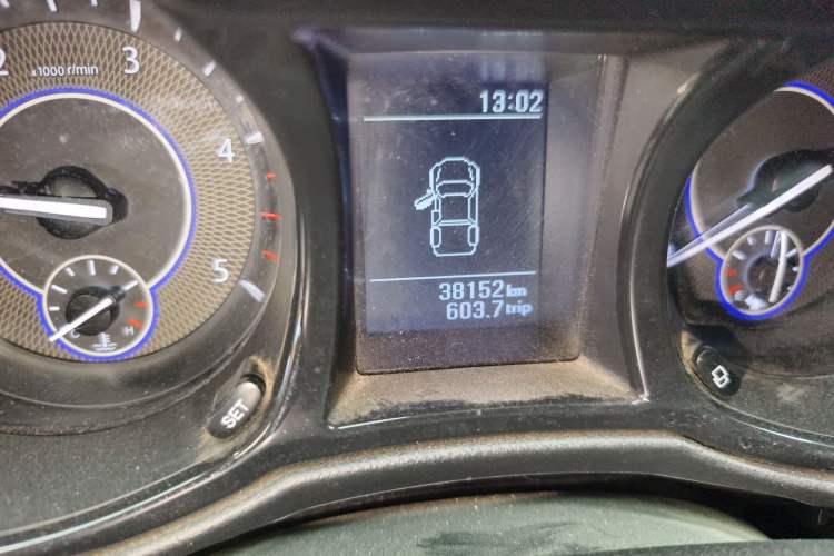 Used JMC Baodian 2020 2.5T Diesel Two-Wheel Drive Comfort Edition Standard Wheelbase JX4D25A6L