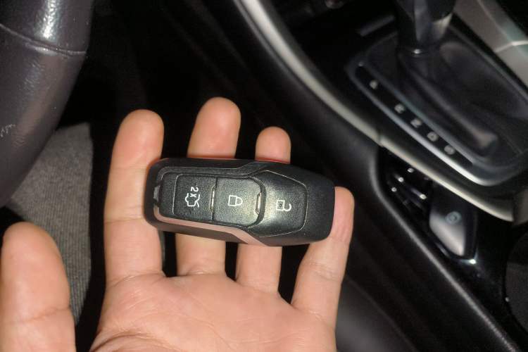 Used Ford Mondeo 2013 2.0L GTDi 200 Luxury Model
