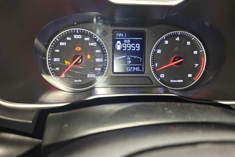 Used MG ZS 2018 1.5L Automatic Luxury Edition China V Standard
