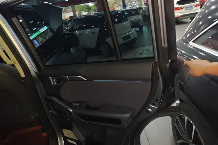 Used JETOUR Traveler 2023 2.0T All-Wheel-Drive CrossPRO