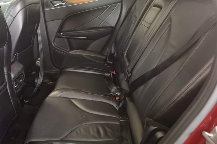 Used Lincoln MKC 2014 2.0T Two-Wheel-Drive Luxury Edition