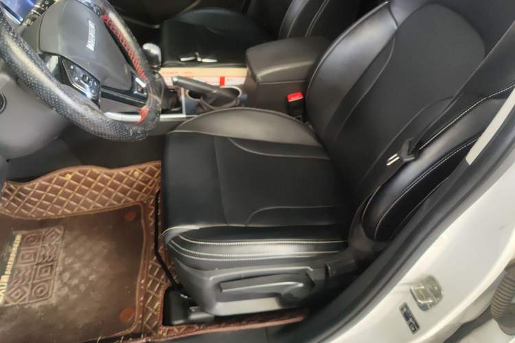 Used Haval H2 2017 Red-Label 1.5T Manual Two-Wheel Drive Comfort Model
