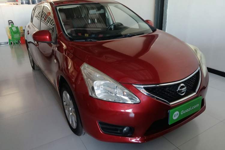 Used Nissan Tiida 2013 1.6L CVT Cool Cafe Edition Front Right 45 Deg