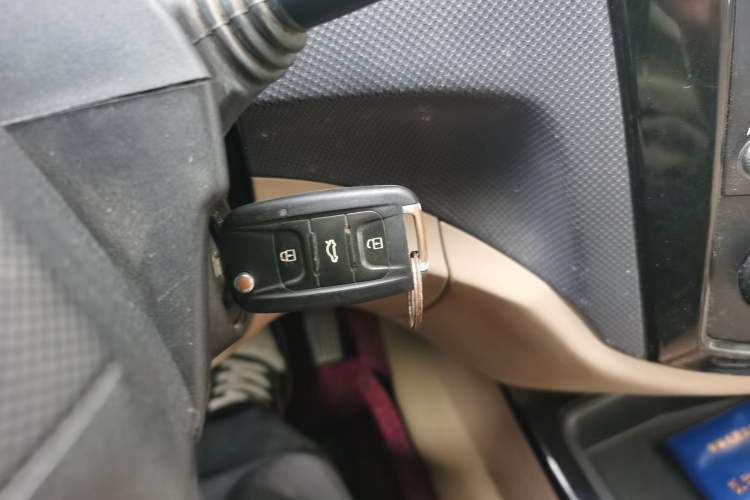 Used Wuling Hongguang 2013 1.5L S Luxury Model