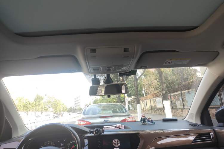 Used Volkswagen Tharu 2021 280TSI Two-Wheel Drive Comfort Edition