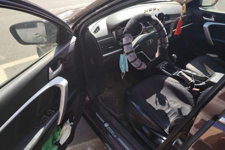 Used Geely Auto Emgrand 2017 Sedan Million Edition 1.5L Manual - Upward Version
