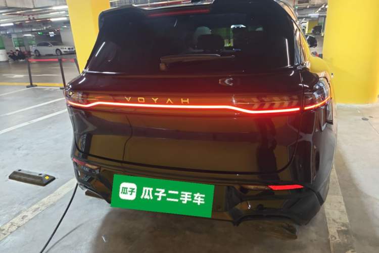 Used VOYAH FREE 2025 318 259 km All-Wheel-Drive Exploration Edition