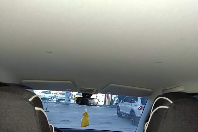 Used Wuling Hongguang MINIEV 2022 Macaron Premium Model – Lithium Iron Phosphate