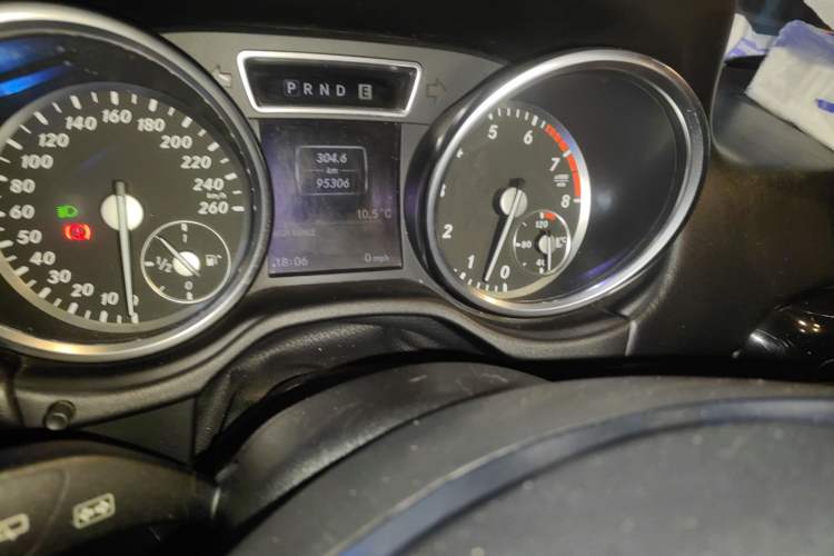Used Mercedes-Benz G-Class 2013 G 500 Instrument Cluster