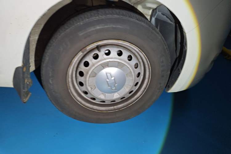 Used Chevrolet Sail 2013 Sedan 1.2L Manual Fashionable Happiness Edition