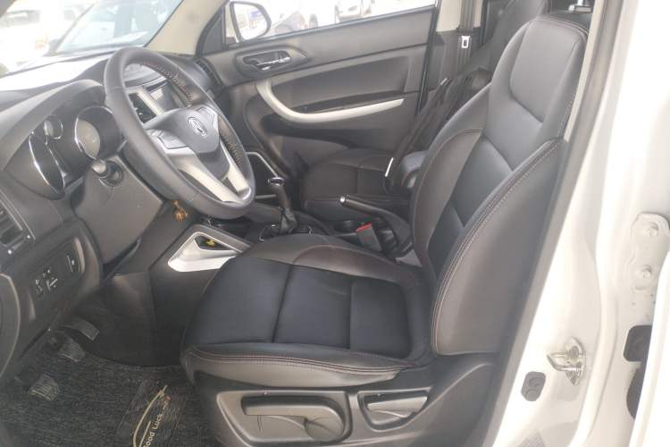 Used CHANGAN CS35 2016 1.6L Manual Luxury Model China V Standard