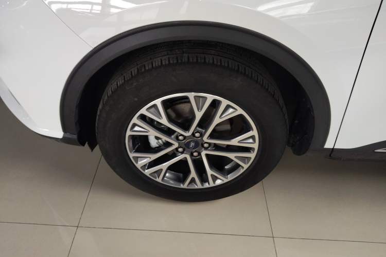 Used Ford Escape 2020 EcoBoost 245 Two-Wheel-Drive Titanium Edition
