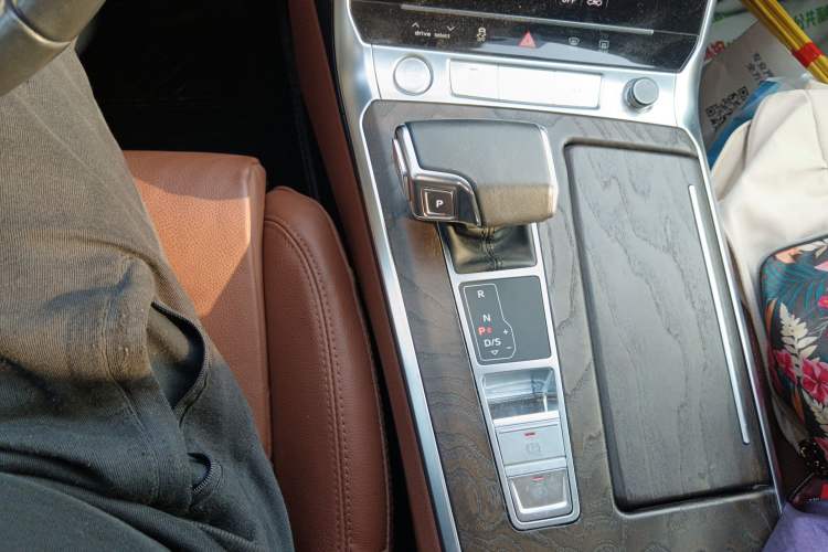 Used Audi A6L 2019 45 TFSI Prestige Elegant Edition Gear Lever