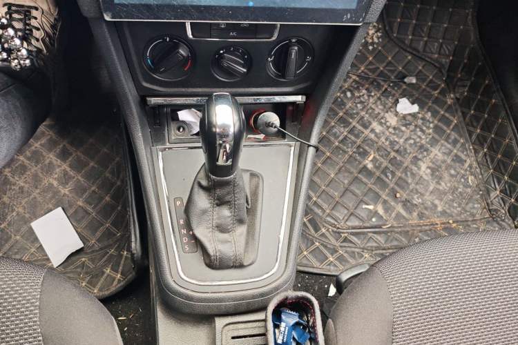 Used Volkswagen Bora 2017 1.6L Automatic Fashion Model
