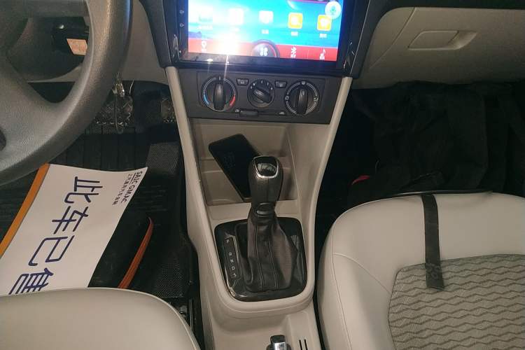 Used Skoda Rapid 2013 1.6L Automatic Smart Selection Model