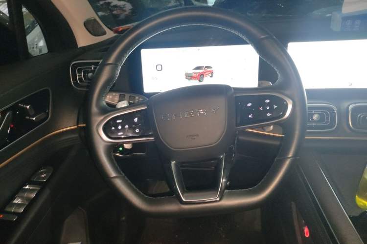 Used Chery Tiggo 9 2023 2.0T Dual-Clutch Two-Wheel Drive Leading Edition 5 Seats Steering Wheel