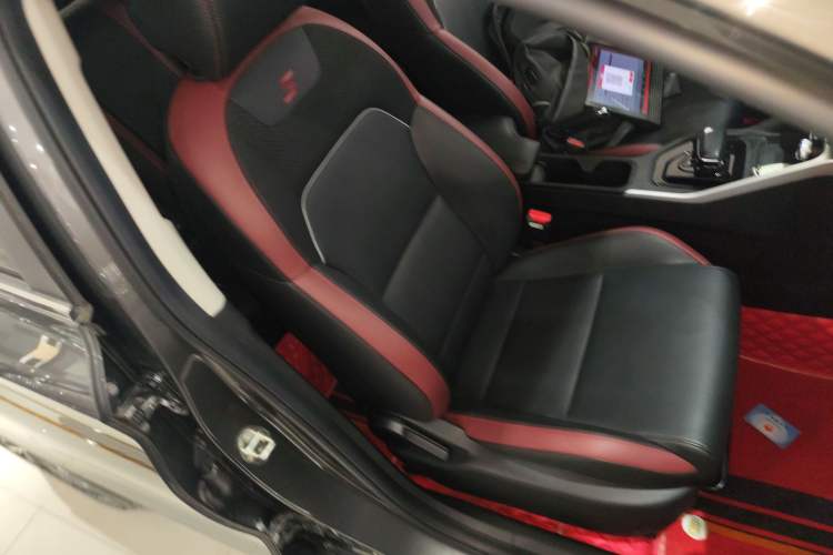 Used Geely Auto Coolray 2021 1.4T DCT Platinum Edition Right Front Seat