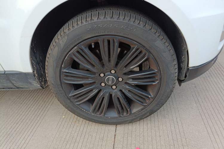 Used Land Rover Range Sport 2014 3.0 SC V6 HSE Right Front Wheel Hub