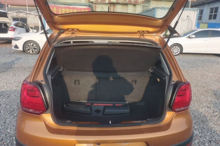 Used Volkswagen Polo 2014 1.6L Cross Polo Automatic