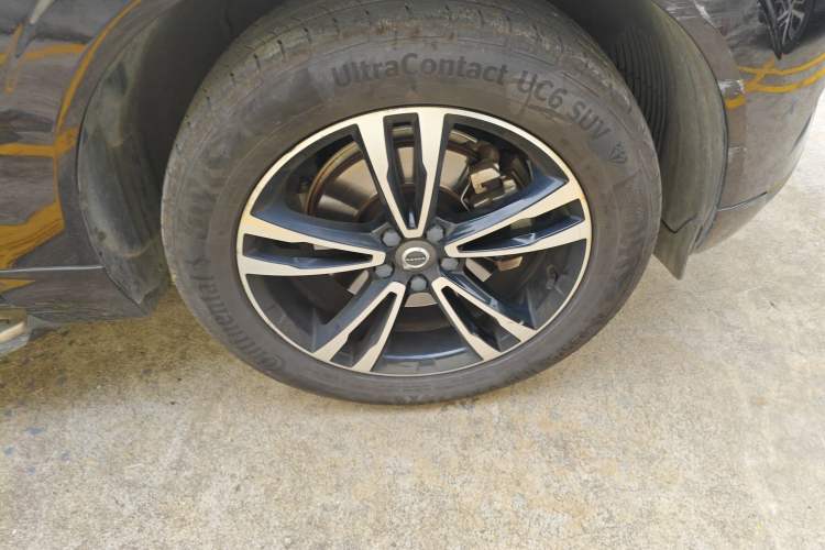 Used Volvo XC60 2019 T5 4x4 Smart Edition China V Standard Right Front Wheel Hub