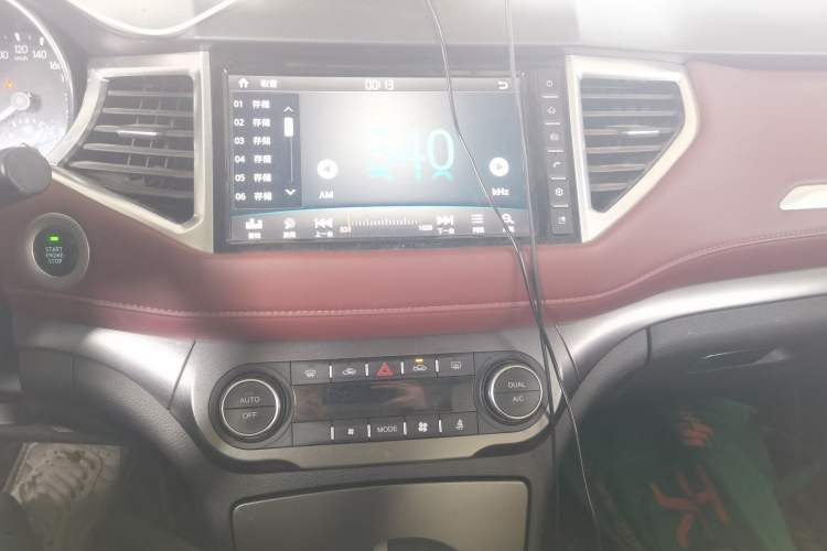 Used Haval H6 Coupe 2018 Red-Label 1.5T Automatic Two-Wheel Drive Luxury Model Audio And AC Panel