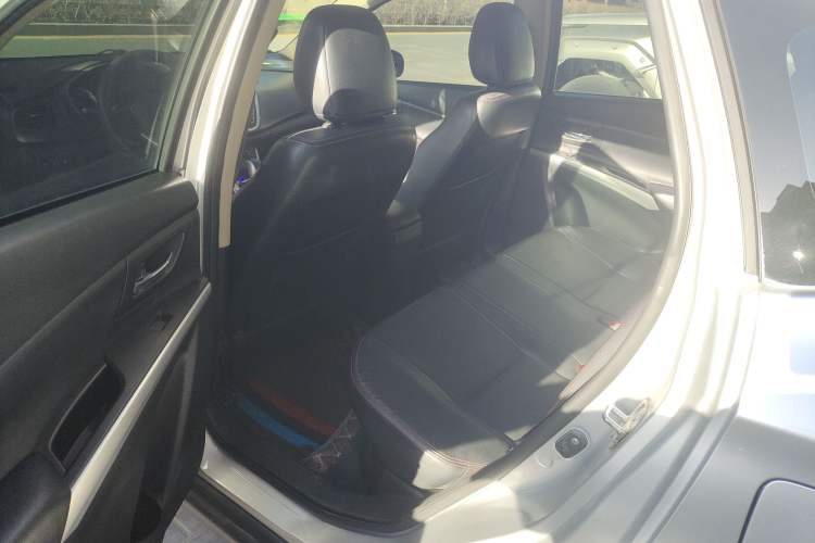 Used Suzuki S-Cross 2014 1.6L CVT Two-Wheel Drive Elite Version