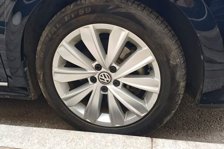 Used Volkswagen Passat 2020 330TSI Elite Edition China VI
