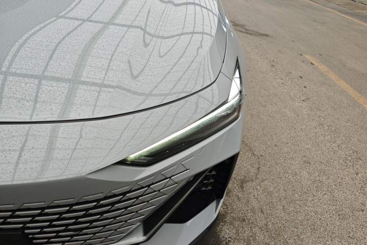 Used CHANGAN UNI-V 2022 1.5T Prestige Version Left Front Headlight