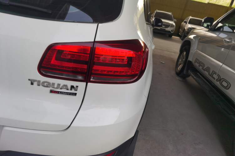 Used Volkswagen Tiguan 2014 1.8TSI Automatic 2WD 30th Anniversary Edition Right Rear Taillight
