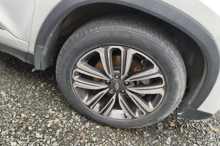 Used Chery Tiggo 8 2018 1.5 TCI Automatic Luxury Model 5 Seats Right Front Wheel Hub