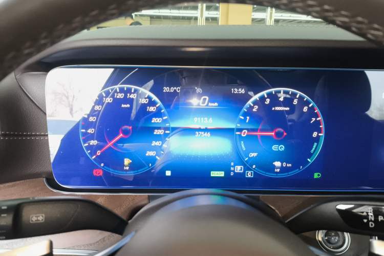 Used Mercedes-Benz E-Class New Energy 2022 Restyled E 350 e L Plug-in Hybrid Sports Sedan
