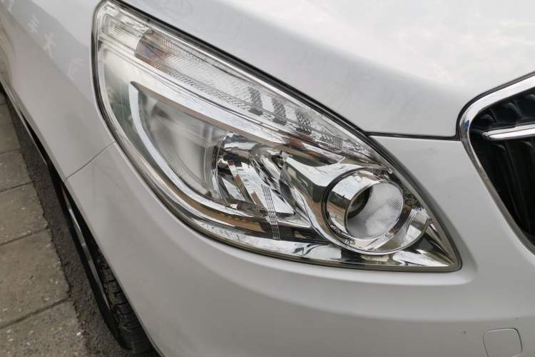 Used Buick GL8 2018 28T Luxury Model China VI Standard Right Front Headlight