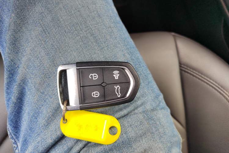 Used BORGWARD BX7 2018 28T Front-Wheel Drive Quality Enjoyment Version 5 Seats China VI Emission Standard Vehicle Key