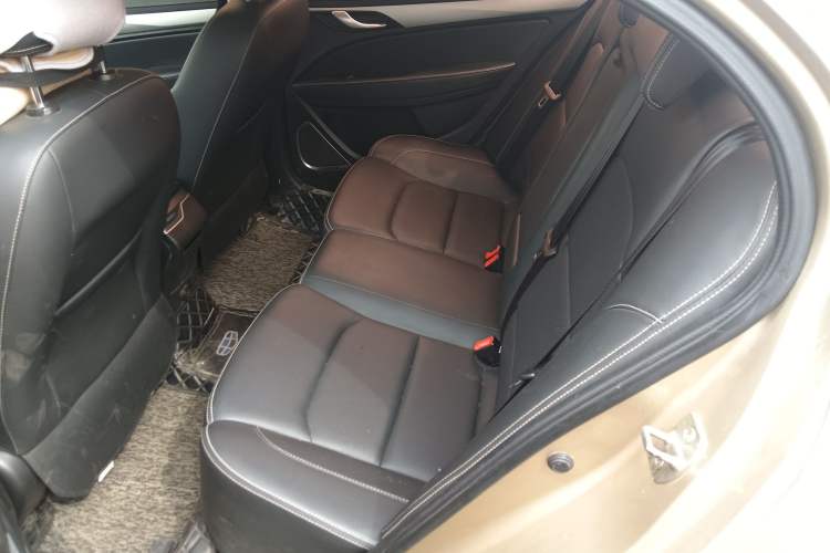 Used Geely Auto Emgrand 2018 1.5L Manual Upward Connect Edition Left Rear Seat