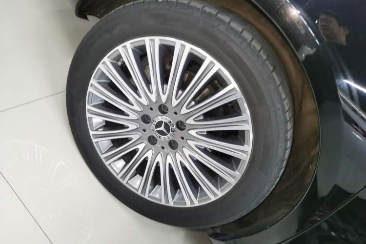 Used Mercedes-Benz E-Class 2023 E 300 L Luxury Model