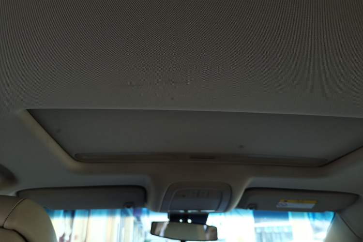 Used Roewe 950 2015 1.8T Elite Edition Headliner