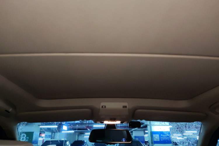 Used BMW X1 2012 sDrive18i Luxury Model