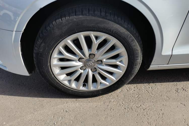 Used Audi A3 2015 Limousine 35 TFSI Millionth Anniversary Intelligent Leading Model
