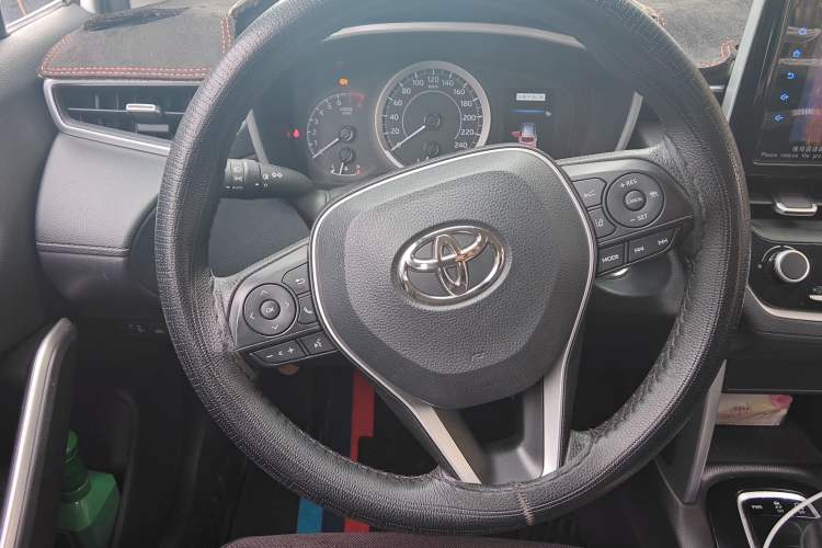 Used Toyota FRONTLANDER 2022 2.0L CVT Luxury Edition
