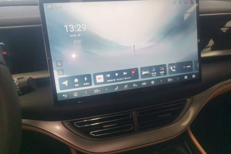 Used Denza D9 2024 DM-i 980 Four-Wheel Drive Prestige Model
