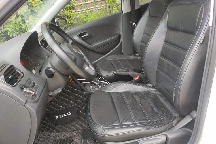 Used Volkswagen Polo 2011 1.6L Automatic ZhiKu Edition Left Front Seat