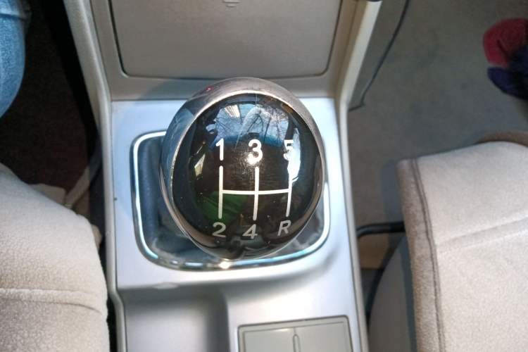 Used Geely Auto Classic Emgrand 2013 Sedan 1.8L Manual Elite CNG Model
