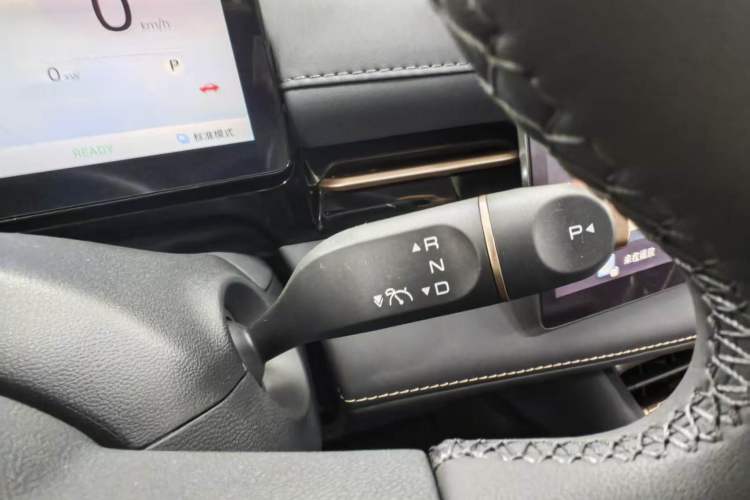 Used Baojun Yunhai 2026 Model 500km Pure Electric Standard Edition Gear Lever