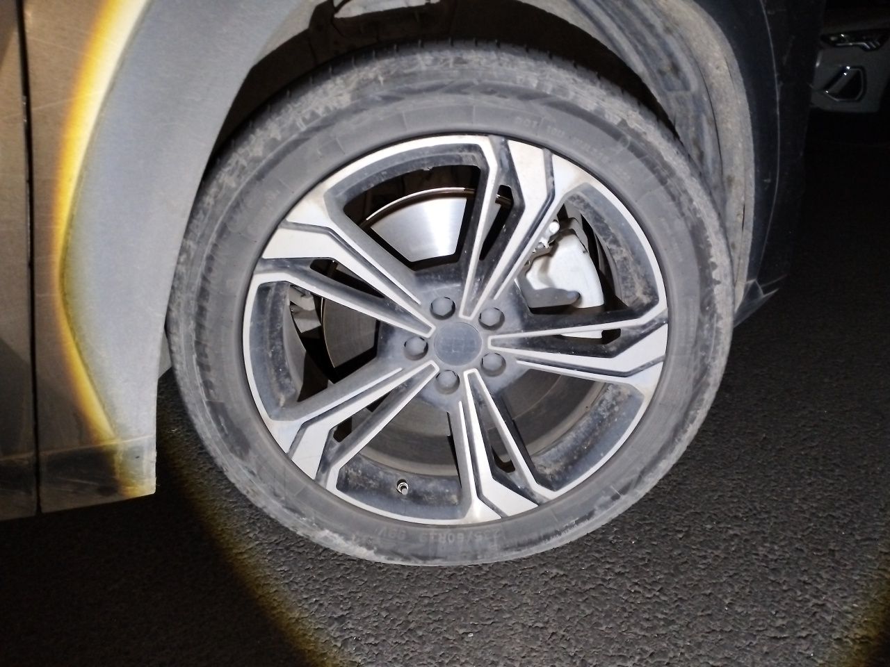 Geely Galaxy L7 2023 1.5T 115 km MAX — снимка 8