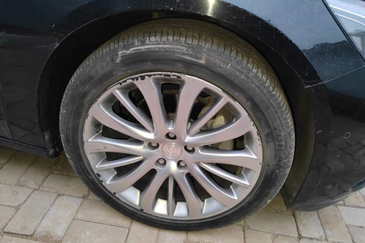 Used Buick LaCrosse 2018 28T Luxury Model