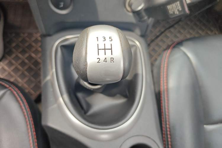 Used Nissan Qashqai 2011 1.6XE Wind 5MT 2WD Gear Lever