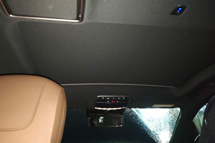 Used Mercedes-Benz S-Class 2014 S 320 L Business Model