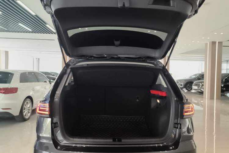 Used Volkswagen Tharu 2024 300TSI Two-Wheel-Drive Full Moon Edition Trunk