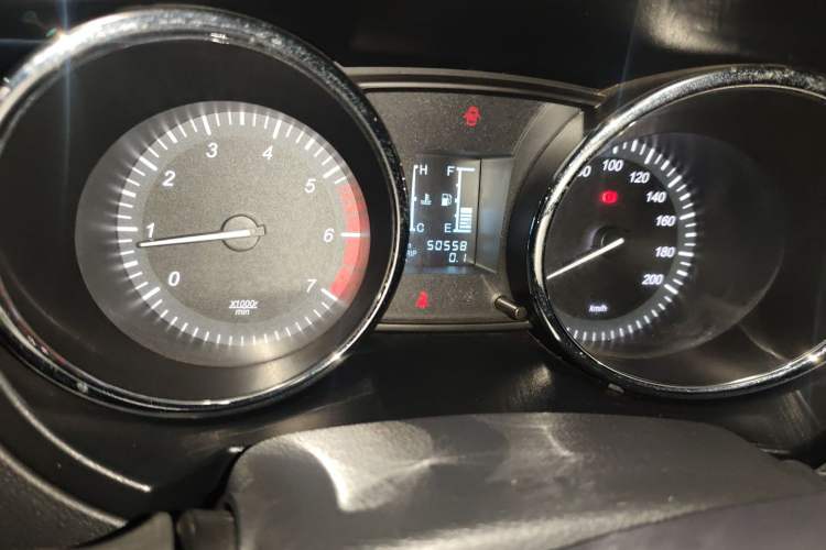 Used HYOSOW S3 2014 1.5L Luxury Version China IV Emission Standard