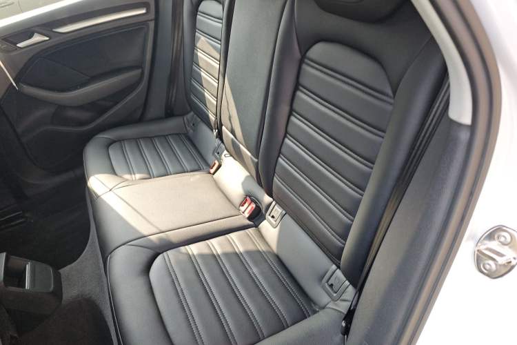 Used Audi A3 2015 Limousine 35 TFSI Millionth Anniversary Intelligent Leading Model
